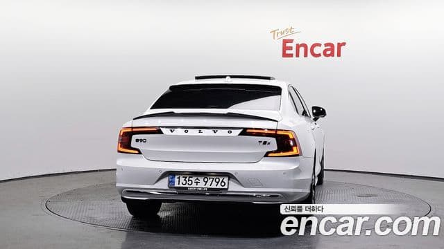 Volvo S90 T8 AWD Ultra Bright, 2025 4