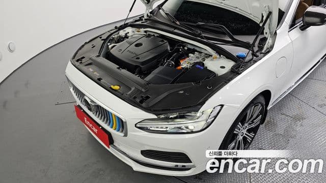 Volvo S90 T8 AWD Ultra Bright, 2025 6