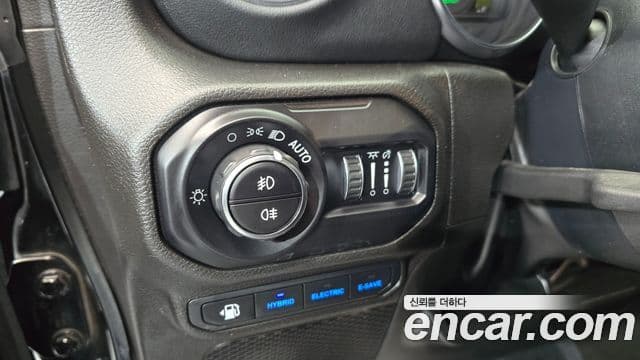 Jeep Wrangler (JL) 2.0 Overland Power top 4도어 4xe, 2022 17