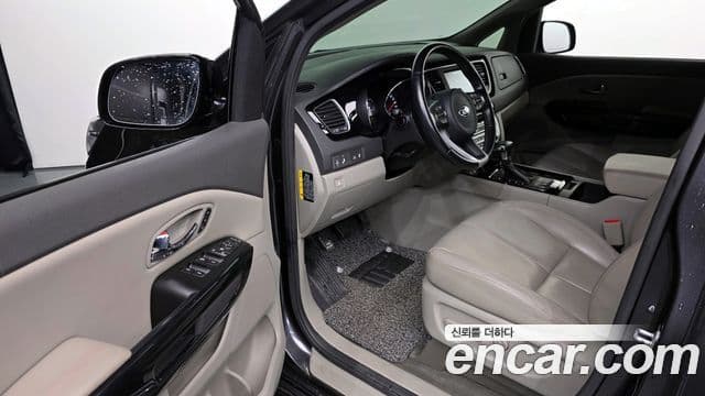 Kia All New Carnival Noblesse, 2018 10