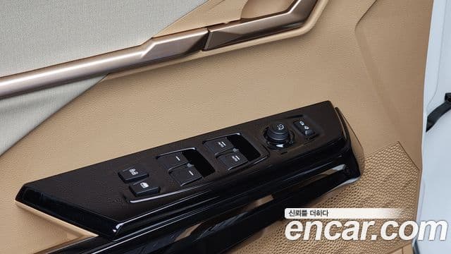 KG모빌리티(SsangYong) Actyon 2세대 S9, 2025 13