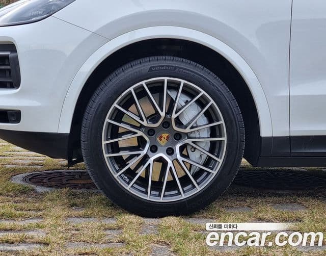Porsche Cayenne (PO536) 3.0 купе, 2020 7