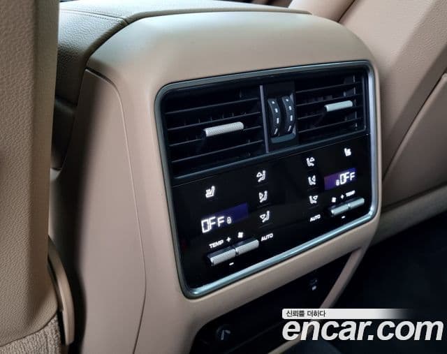 Porsche Cayenne (PO536) 3.0 купе, 2020 19