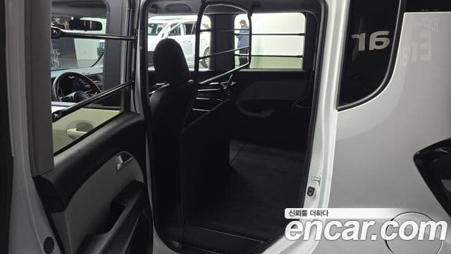 Kia The / новый New Kia Ray 1-seater Prestige Special, 2023 11