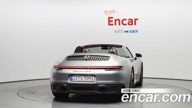 Porsche 911 (992) Carrera 4 GTS кабриолет, 2024 4