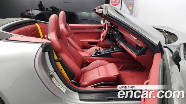 Porsche 911 (992) Carrera 4 GTS кабриолет, 2024 10