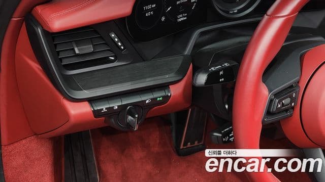 Porsche 911 (992) Carrera 4 GTS кабриолет, 2024 14