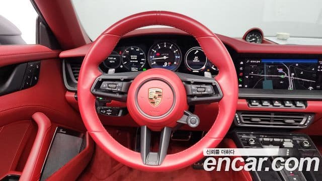 Porsche 911 (992) Carrera 4 GTS кабриолет, 2024 16