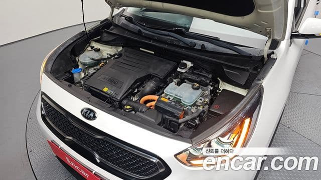 Kia Niro Noblesse, 2018 6