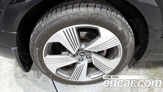 Audi e-Tron 55 Quattro Sportback, 2021 все фото