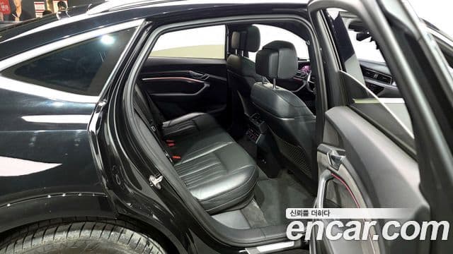 Audi e-Tron 55 Quattro Sportback, 2021 12