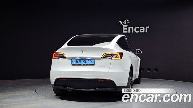 Tesla модель Y Long Range AWD, 2022 4