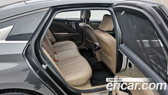 Kia K8 гибрид Noblesse, 2023 12