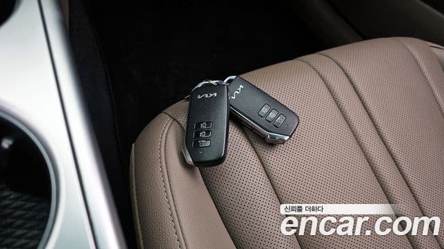 Kia K8 гибрид Noblesse, 2023 18