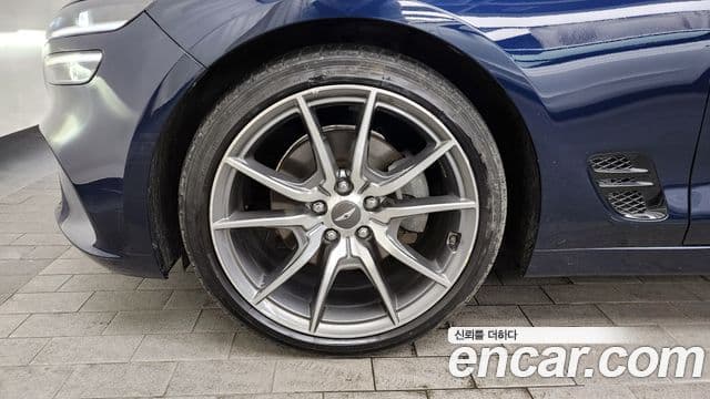 Genesis The / новый New G70, 2021 все фото