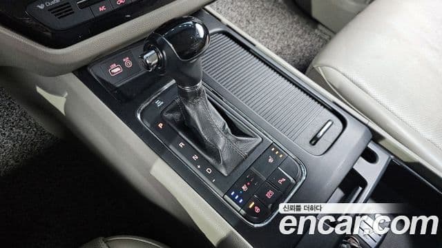 Kia All New Carnival Luxury, 2016 9