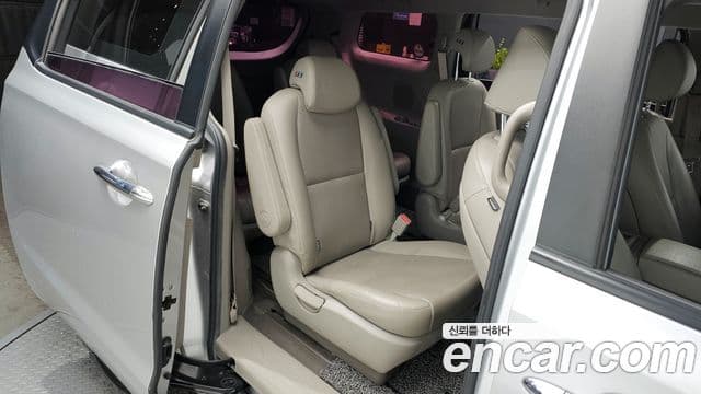 Kia All New Carnival Luxury, 2016 12