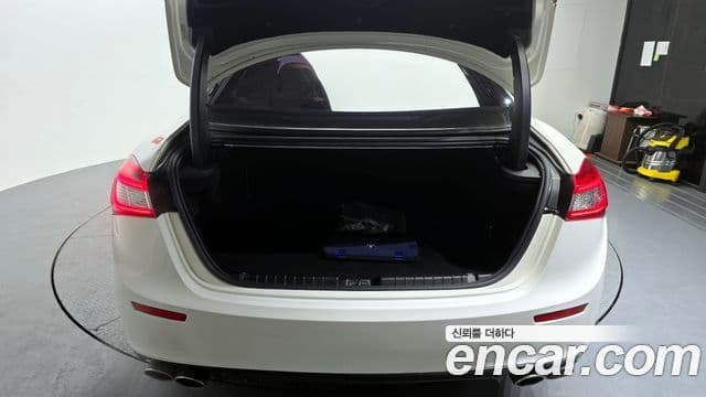 Maserati 기블리 3세대, 2015 20