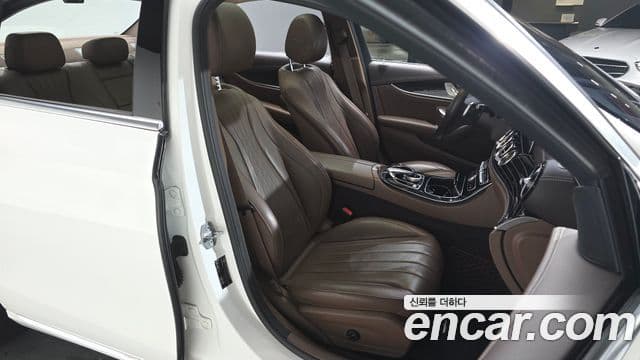 Mercedes-Benz E-класс W213 Exclusive, 2018 10