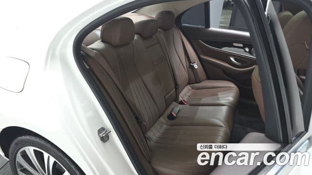 Mercedes-Benz E-класс W213 Exclusive, 2018 11