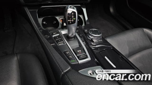 BMW 5시리즈 (F10), 2015 9