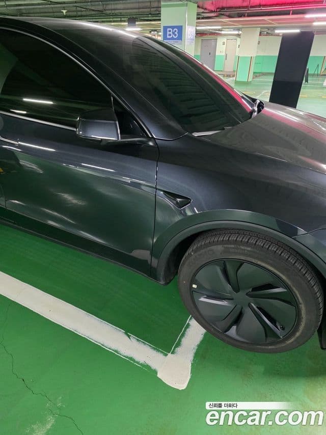 Tesla модель Y Long Range, 2025 3