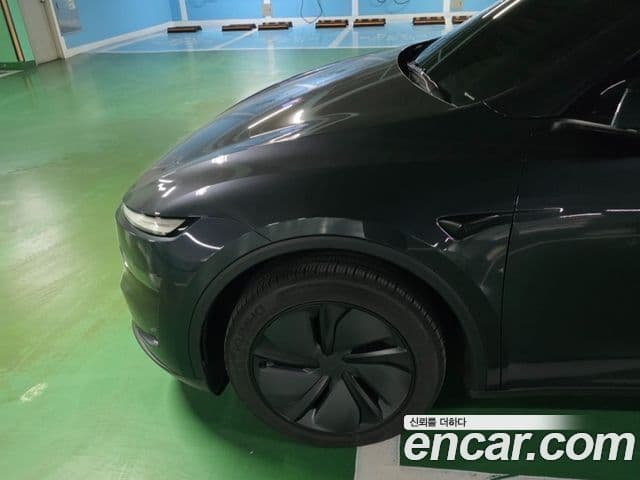 Tesla модель Y Long Range, 2025 все фото