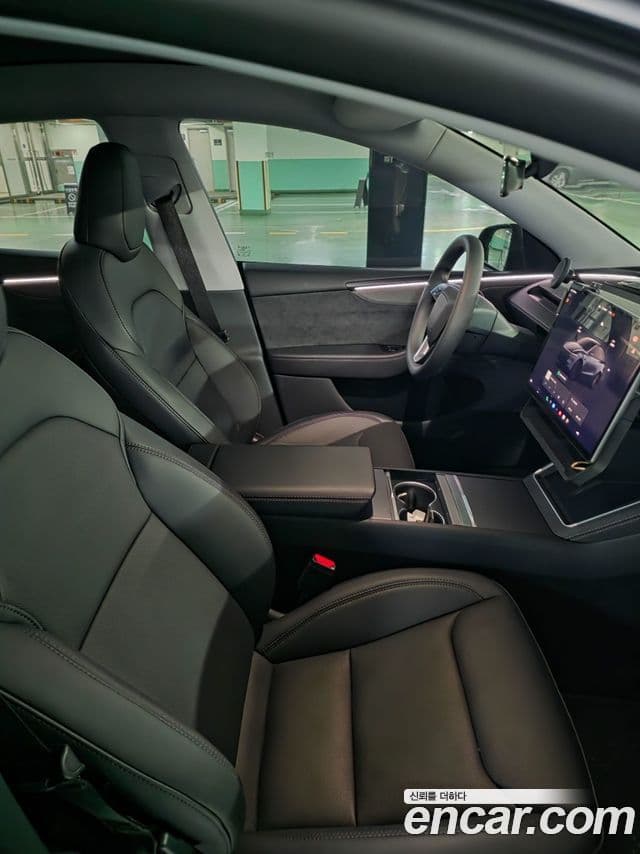 Tesla модель Y Long Range, 2025 6