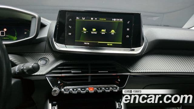 Peugeot 2008 2세대 1.5 BlueHDi Allure, 2021 17