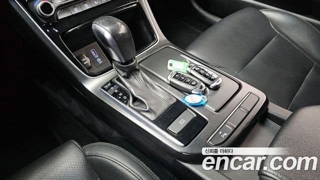 Hyundai Grandeur IG 3.0 LPi Modern Basic (арендный автомобиль), 2018 9