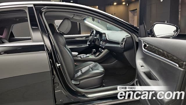 Hyundai Grandeur IG 3.0 LPi Modern Basic (арендный автомобиль), 2018 11