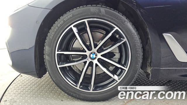 BMW 5시리즈 (G30) 520d M Sport Plus, 2018 все фото