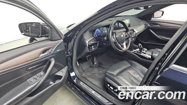 BMW 5시리즈 (G30) 520d M Sport Plus, 2018 10
