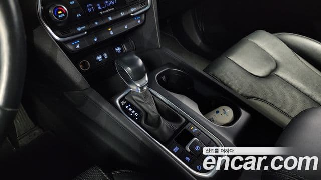 Hyundai Santa Fe TM Exclusive, 2020 9