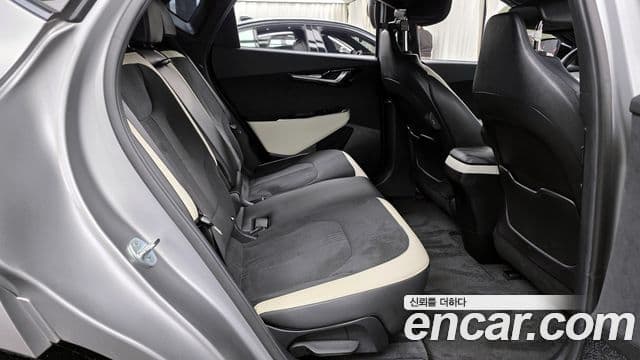 Kia EV6 GT Line, 2022 12