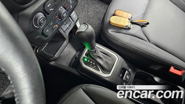 Jeep Renegade 1.3 Limited, 2023 9