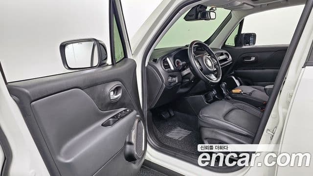 Jeep Renegade 1.3 Limited, 2023 10