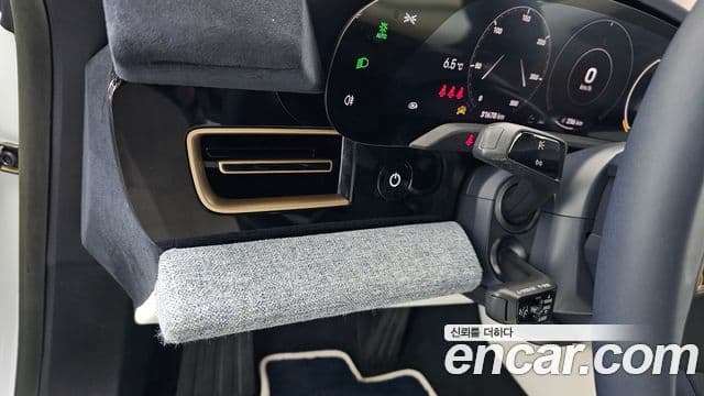 Porsche 타이칸 базовый, 2023 16