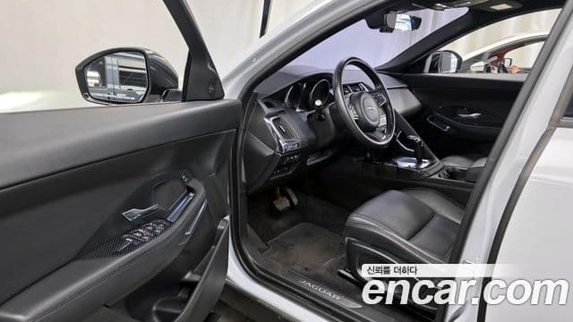 Jaguar E-PACE P250 S, 2018 10
