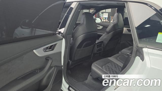 Audi Q8 (4M) Premium, 2023 11