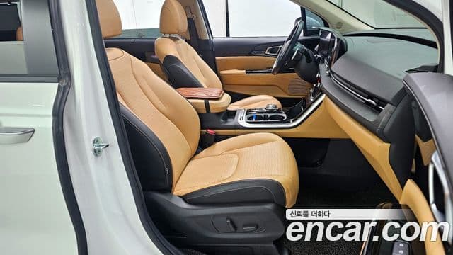 Kia Carnival 4세대 Signature, 2022 11