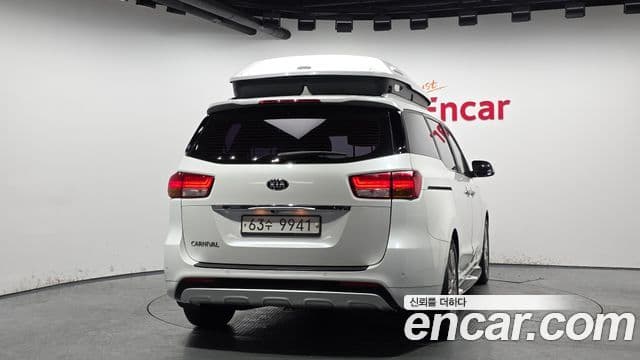 Kia All New Carnival Prestige, 2016 4