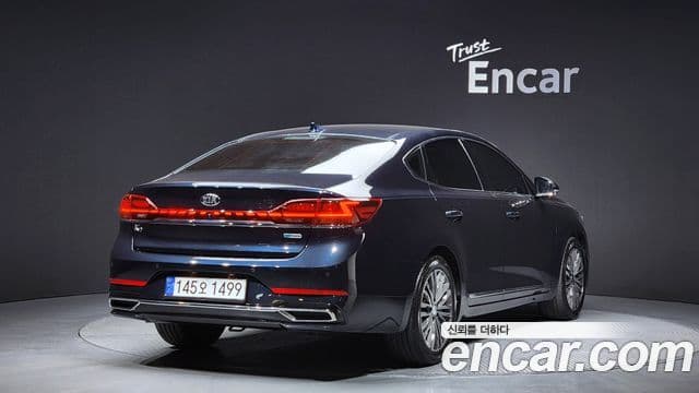 Kia K7 Premier гибрид Noblesse, 2020 2