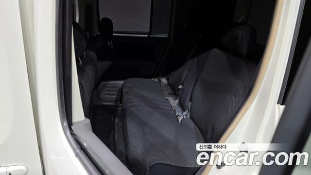 Nissan 큐브 Z11, 2008 12