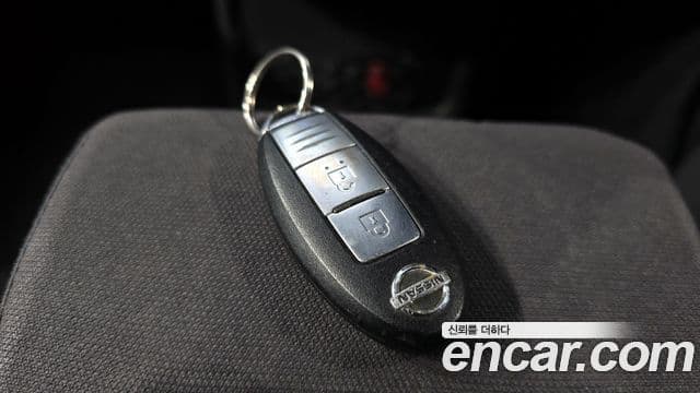 Nissan 큐브 Z11, 2008 17