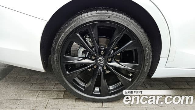 Lexus ES300h 7세대 F-Sport Design пакет, 2024 все фото