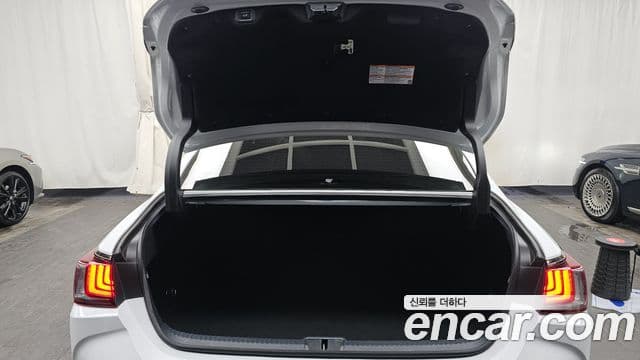 Lexus ES300h 7세대 F-Sport Design пакет, 2024 20