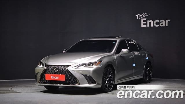 Lexus ES300h 7세대 F-Sport Design пакет, 2024 1
