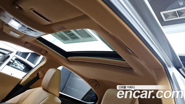 Lexus ES300h 7세대 F-Sport Design пакет, 2024 18