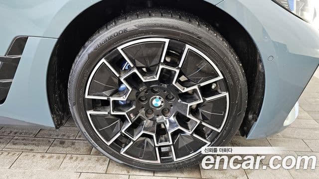 BMW i4 eDrive40 M Sport, 2025 все фото